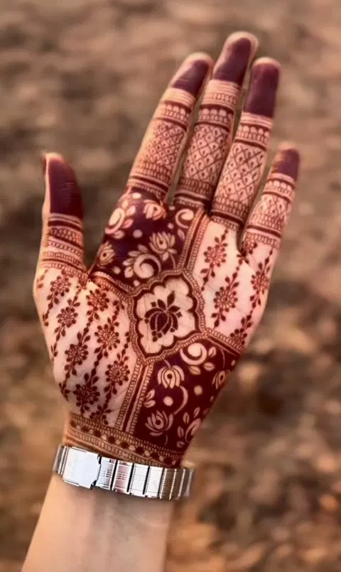 aesthetic arabic flower back hand mehndi design
