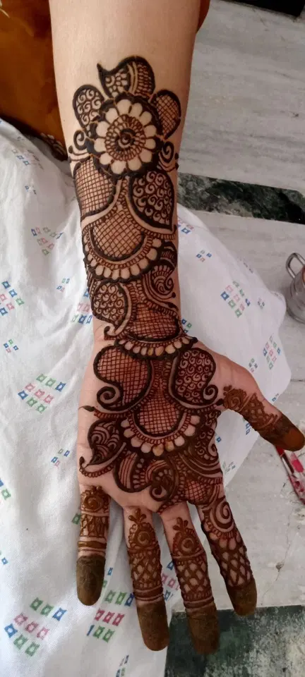 arabic bridal back hand mehndi design