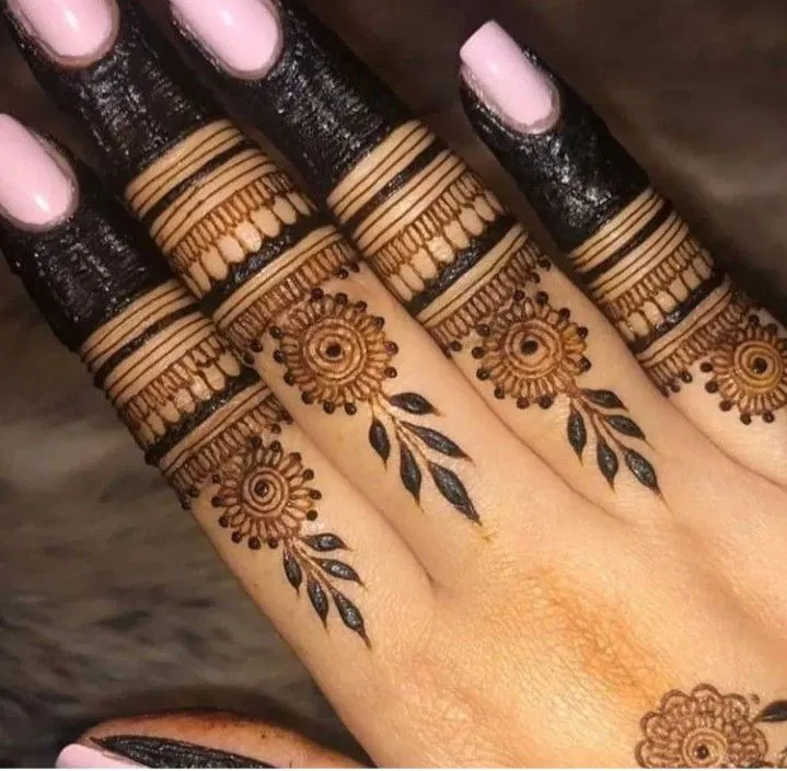 Royal Simple Finger Mehndi Design (2)
