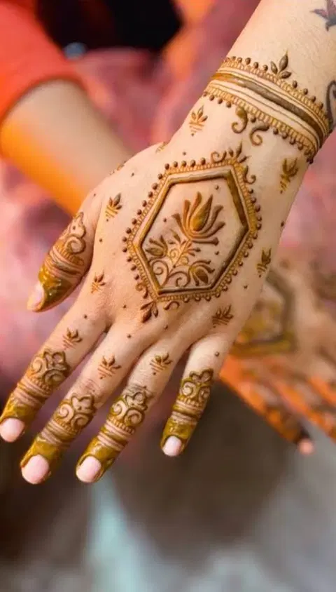bridal simple back hand mehndi design
