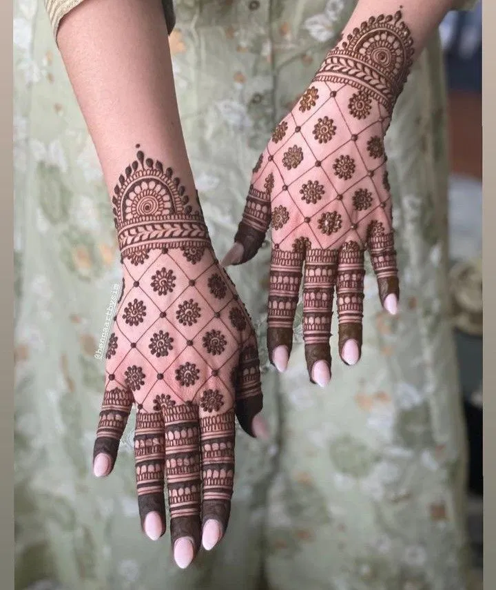 Bridal Minimal Back Hand Mehndi Design with Jaal for Engagement