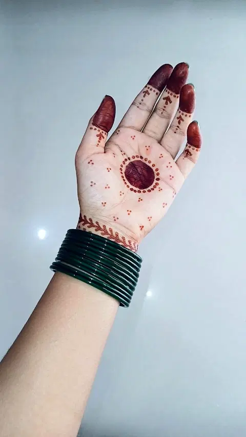 bridal indian circle finger mehndi design