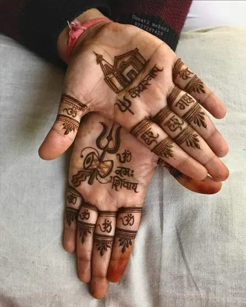 deity front hand mehndi design