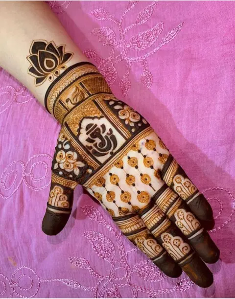bridal indian front hand mehndi design