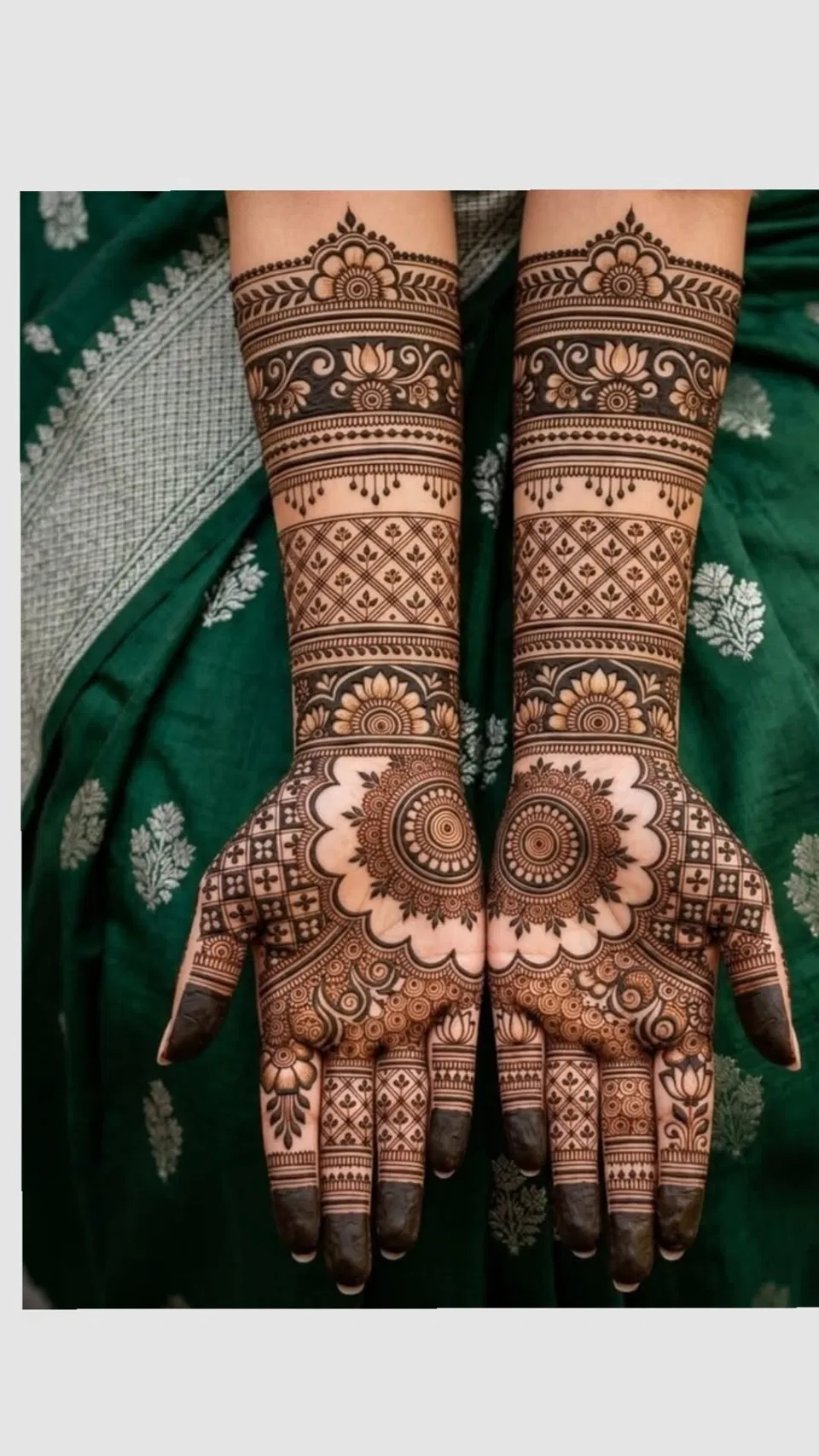 Bridal Indian Front Hand Mehndi Design with Gol Tikki and Figures for Engagement