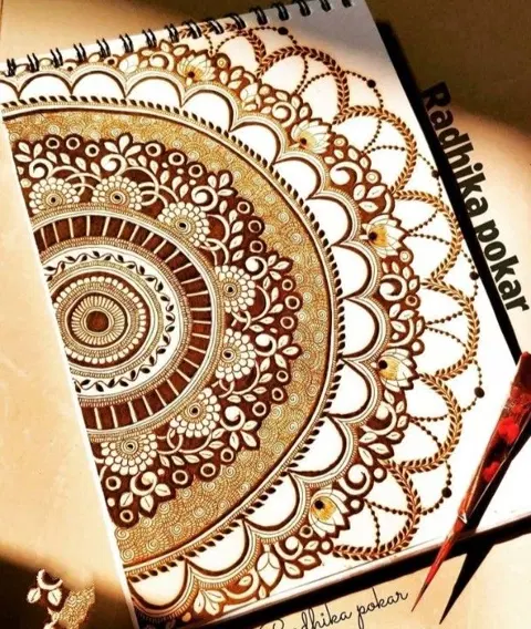 circle foot mehndi design