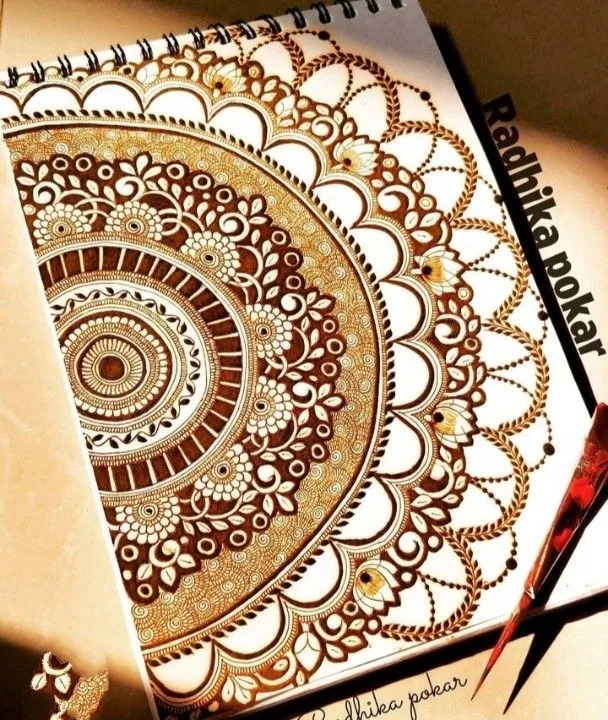 Foot Mehndi Design with Gol Tikki and Moon