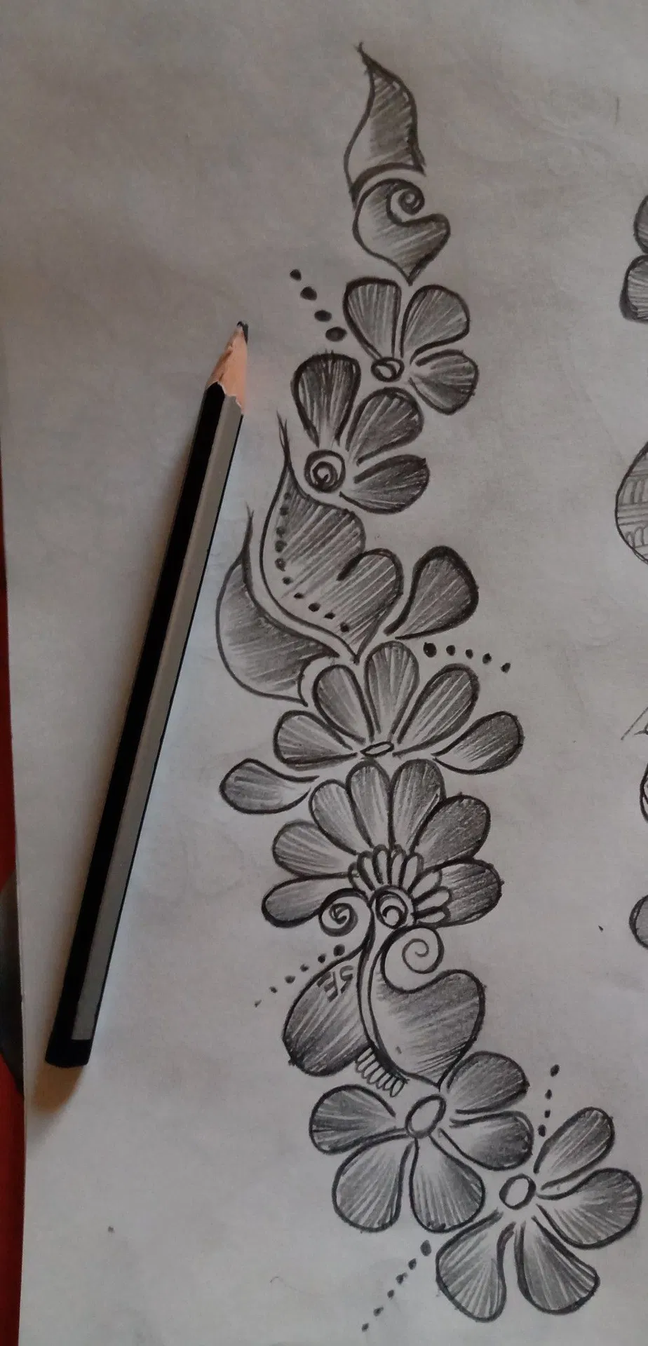 Arabic Simple Mehndi Design with Flowers and Hearts (2)