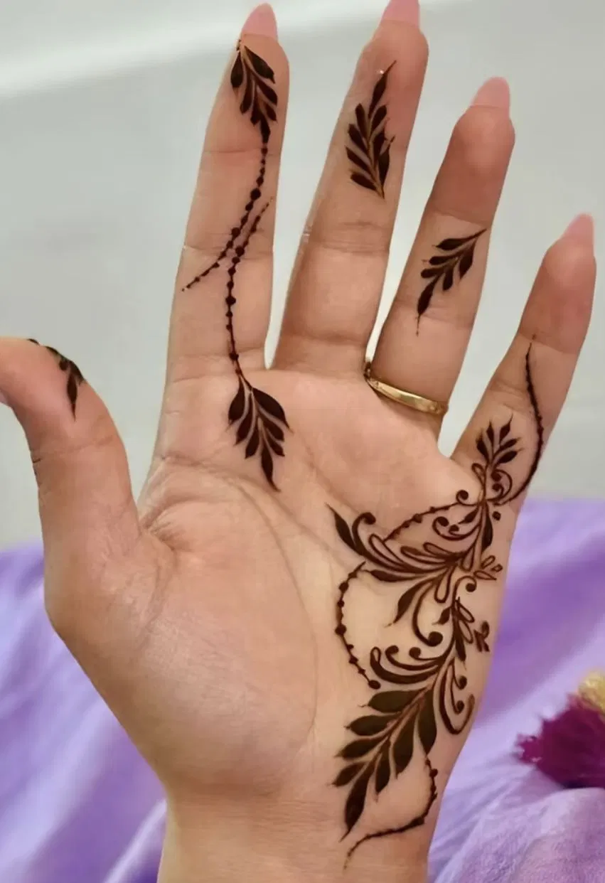 Arabic Minimal Finger Mehndi Design with Gol Tikki and Figures