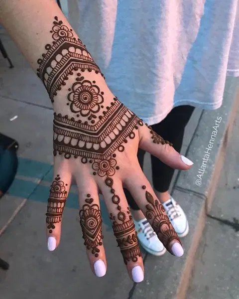 bridal back hand mehndi design
