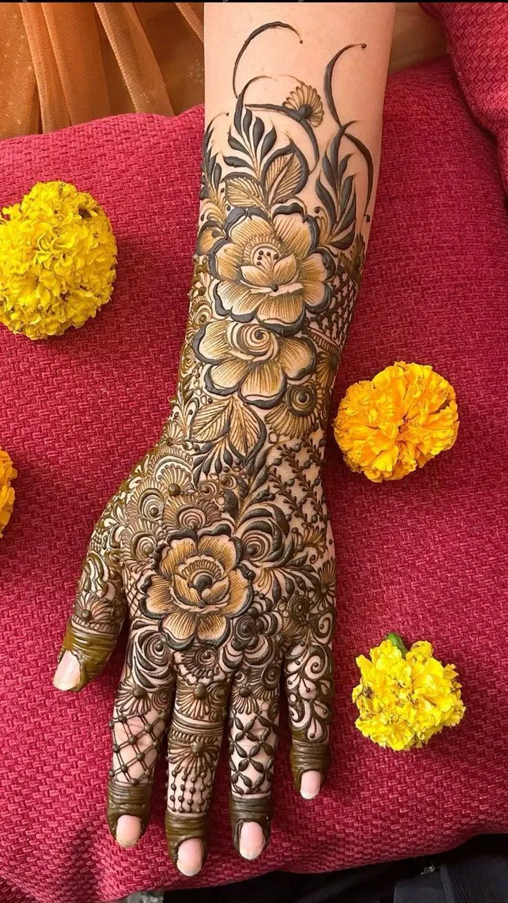 Arabic Bridal Back Hand Mehndi Design with Gol Tikki and Flowers (3)