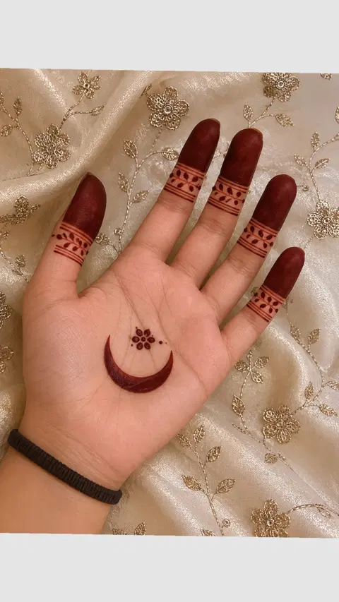 simple flower finger mehndi design