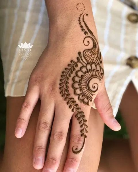 arabic simple arm mehndi design