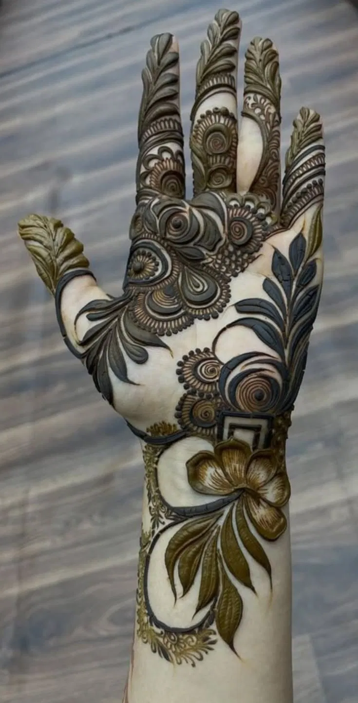 Arabic Bridal Back Hand Mehndi Design with Gol Tikki and Flowers for Engagement (17)