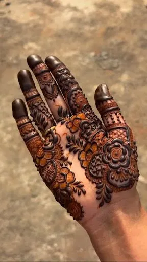 Aesthetic Arabic Finger Mehndi Design with Gol Tikki (4)