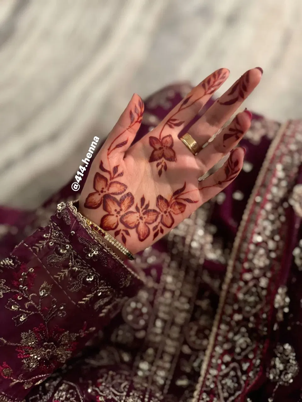 Aesthetic Dubai Front Hand Mehndi Design for Eid