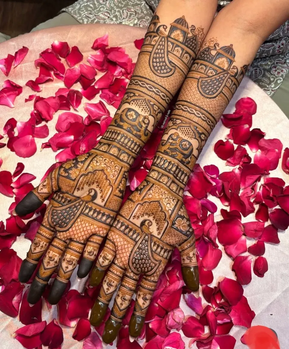 Bridal Indian Back Hand Mehndi Design with Gol Tikki, Figures and Flowers (4)