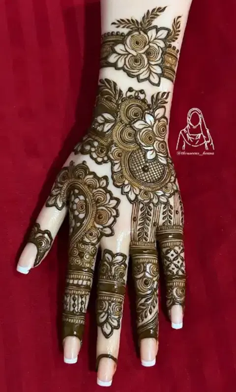bridal dubai circle finger mehndi design