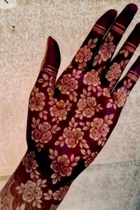 aesthetic royal flower front hand mehndi design
