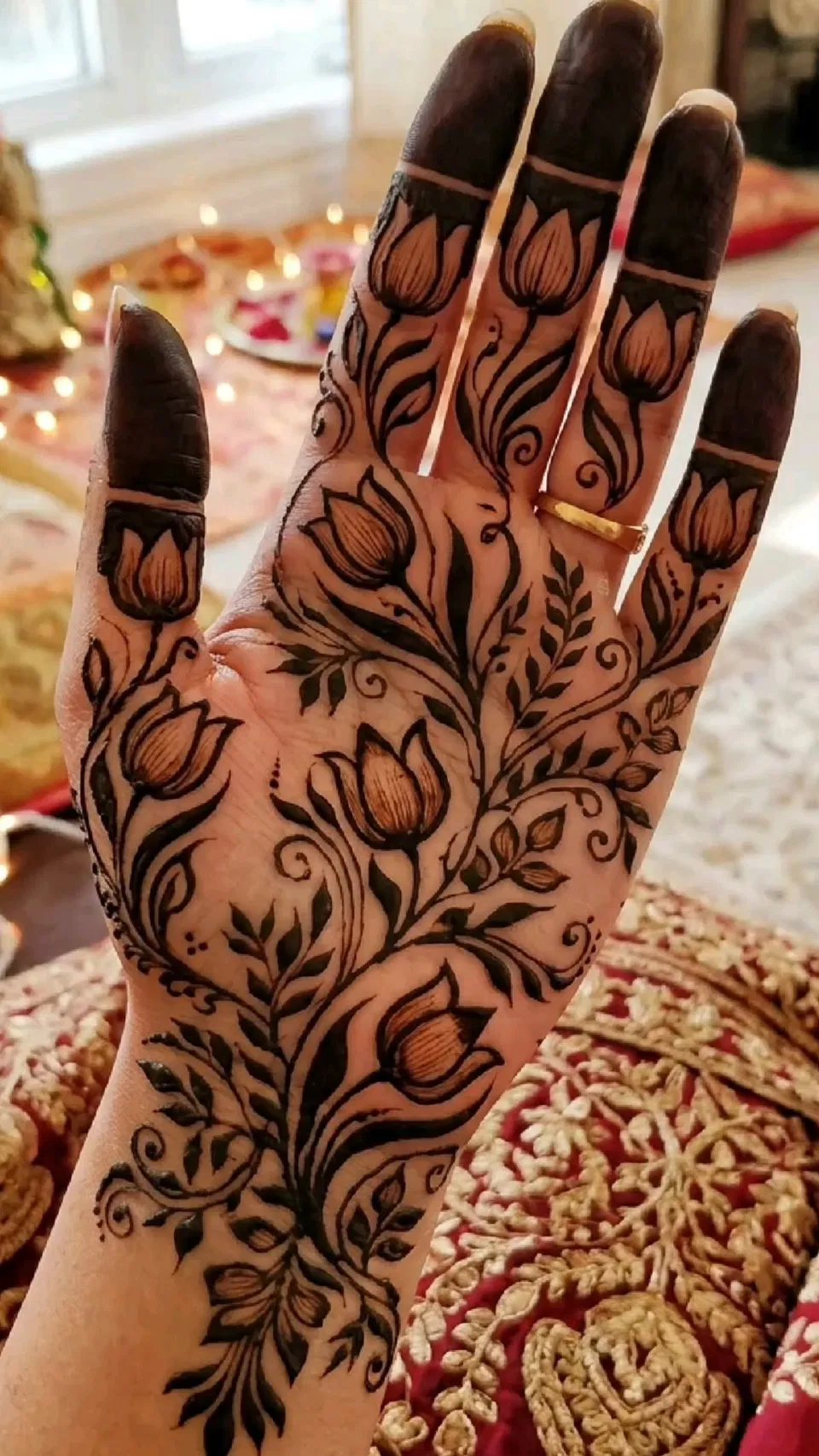 Aesthetic Front Hand Mehndi Design with Bel and Flowers