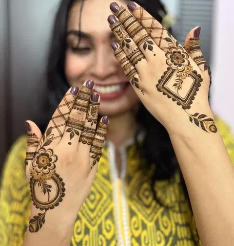 simple stylish jaal back hand mehndi design
