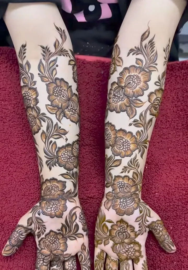 Bridal Dubai Arm Mehndi Design with Flowers for Eid