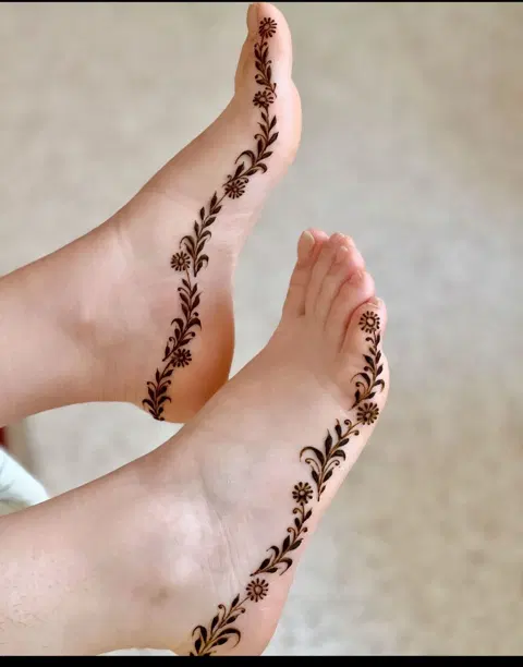 arabic minimal flower foot mehndi design