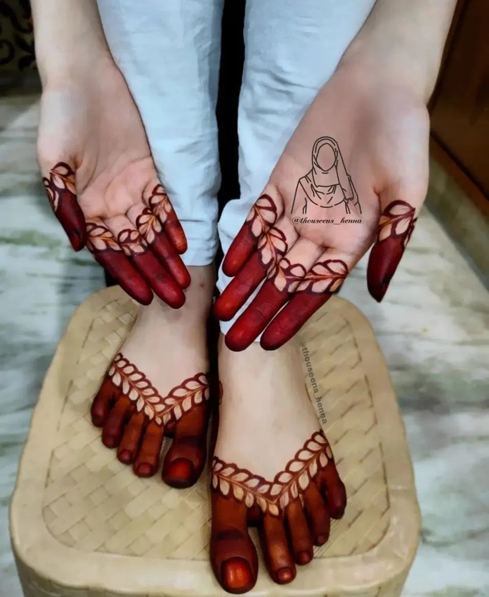 Simple Stylish Back Hand Mehndi Design with Jaal (10)