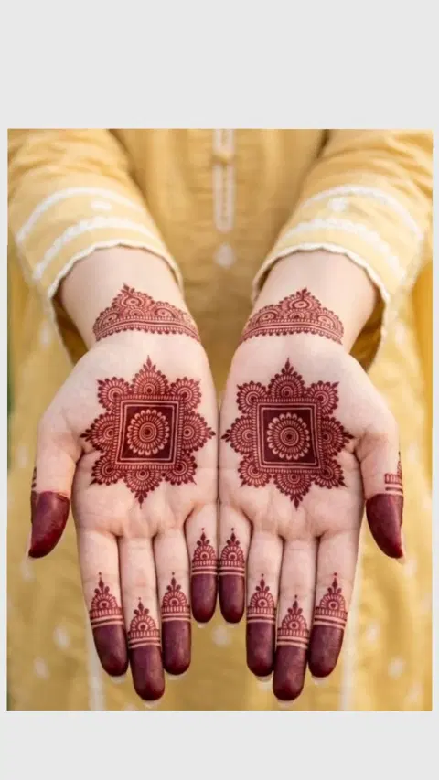 indian simple figure finger mehndi design