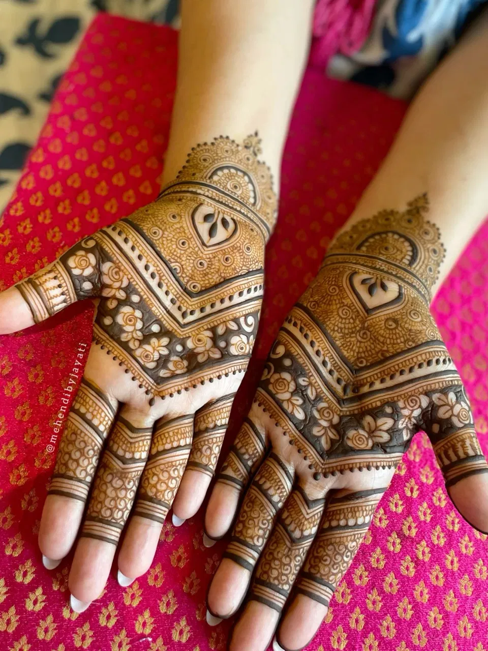 Back Hand Mehndi Design with Figures and Hearts for Karwa Chauth