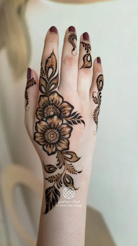 arabic dubai flower back hand mehndi design