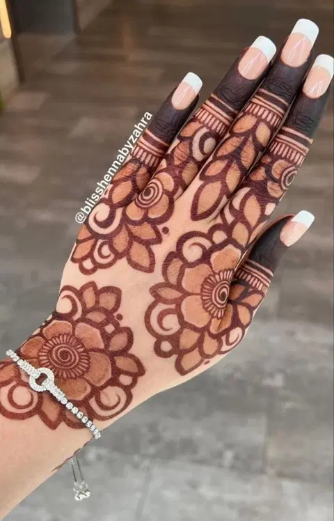 arabic dubai flower back hand mehndi design