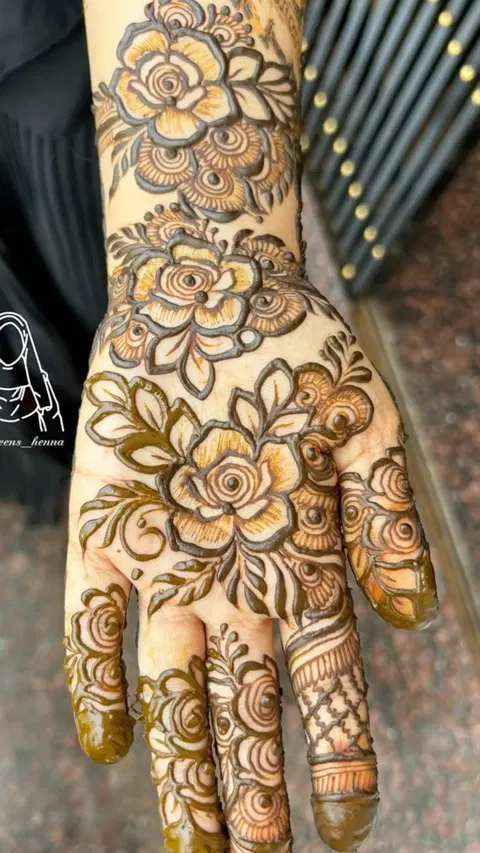 arabic dubai circle finger mehndi design