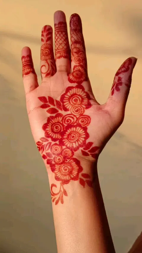 aesthetic arabic bel front hand mehndi design