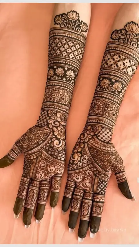 arabic bridal figure finger mehndi design