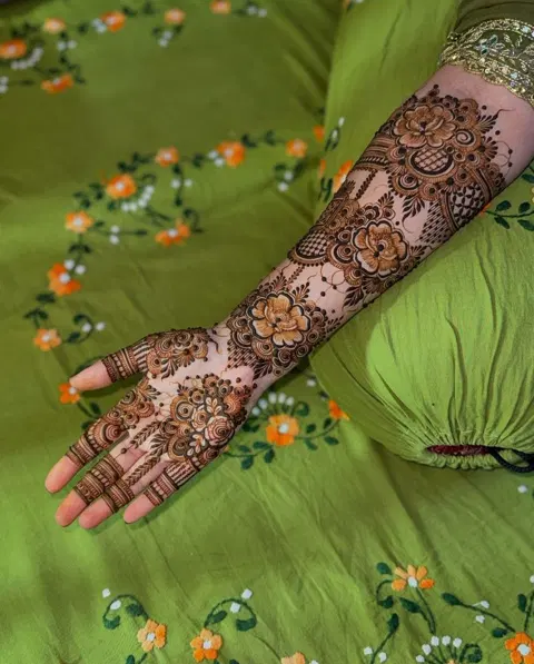 bridal pakistani flower arm mehndi design