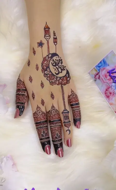 stylish circle front hand mehndi design