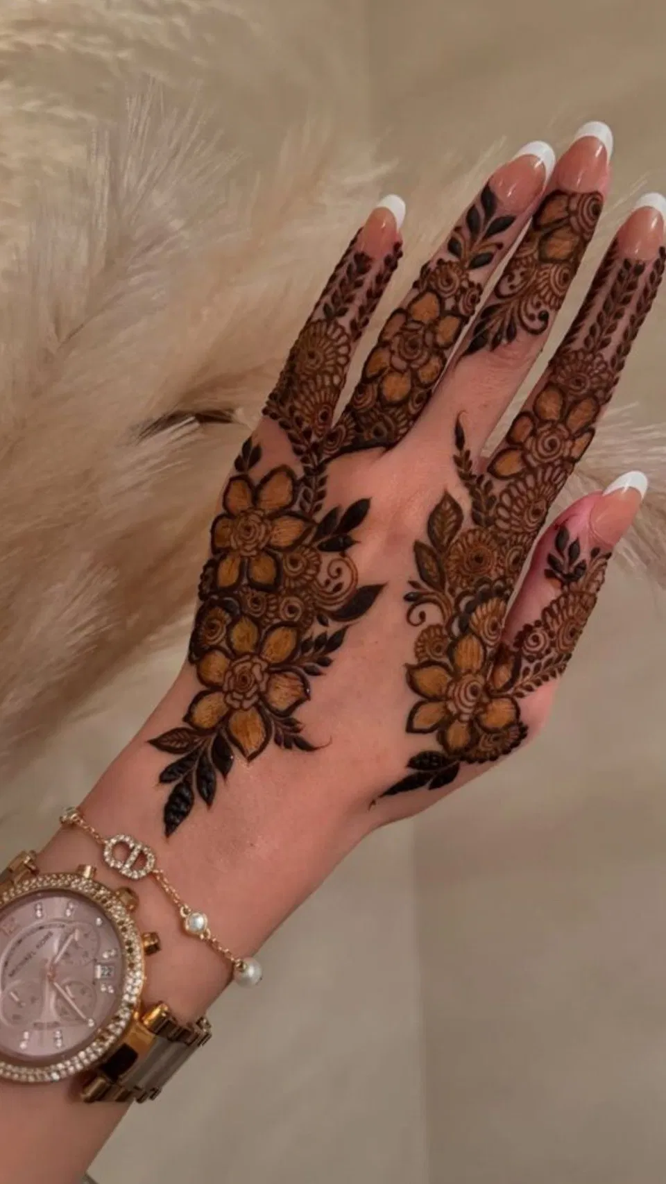 Aesthetic Bridal Full Hand Mehndi Design with Flowers for Eid