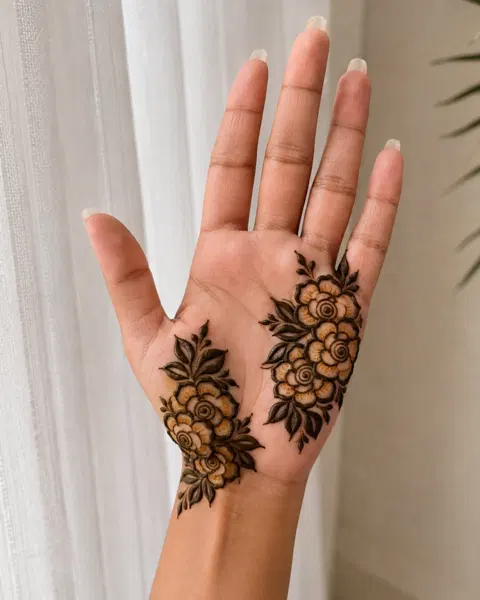 aesthetic arabic flower finger mehndi design