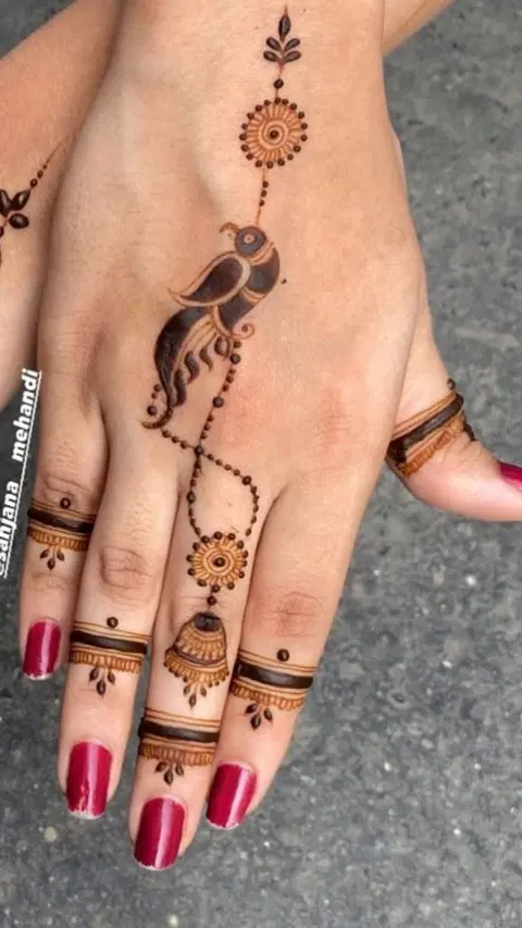minimal simple deity back hand mehndi design