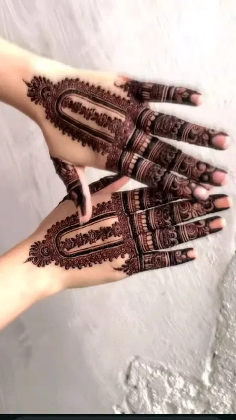 arabic bridal circle front hand mehndi design