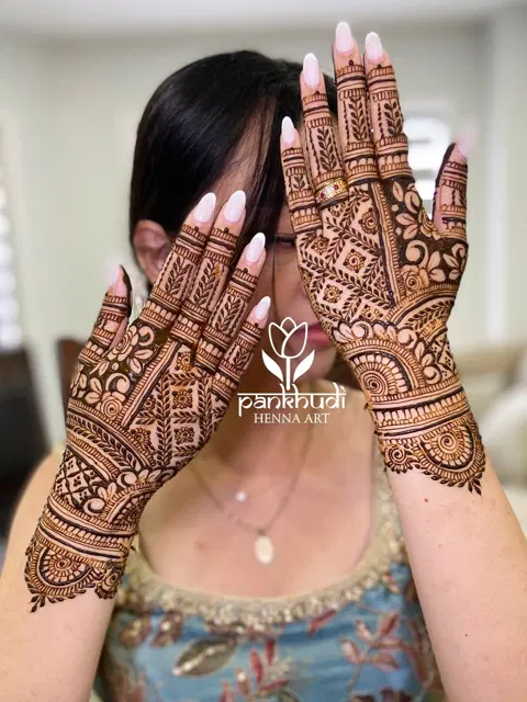 bridal simple circle arm mehndi design