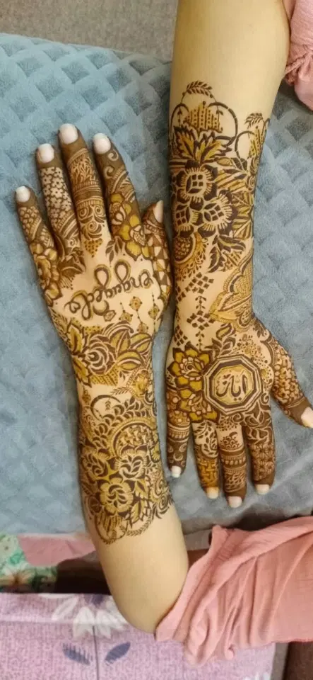 arabic bridal figure back hand mehndi design