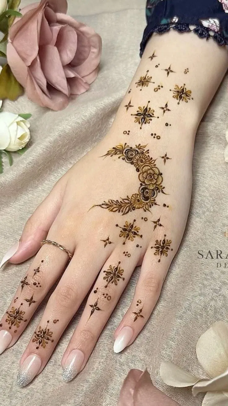 Aesthetic Arabic Front Hand Mehndi Design with Flowers, Jaal and Moon for Eid