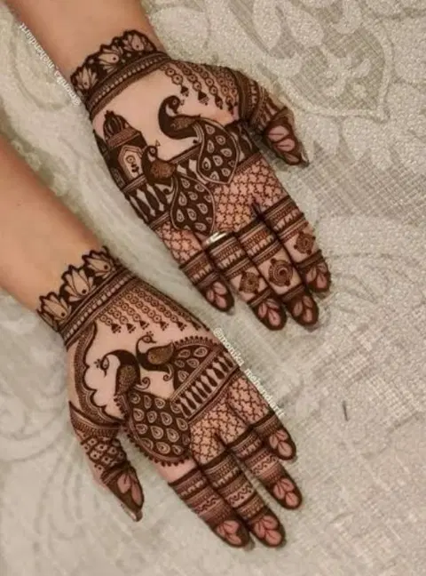 peacock back hand mehndi design