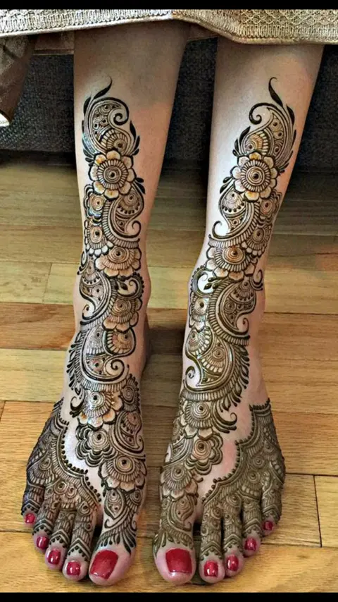 arabic bridal peacock foot mehndi design