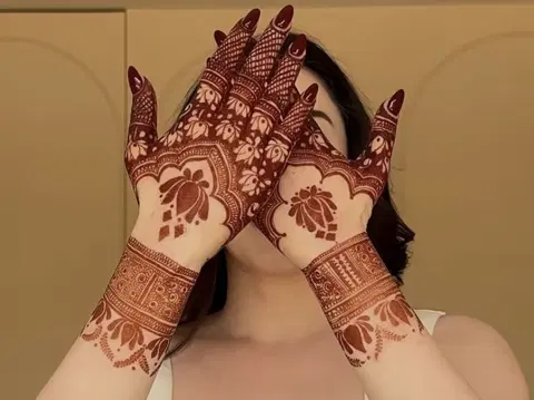 bridal royal circle arm mehndi design