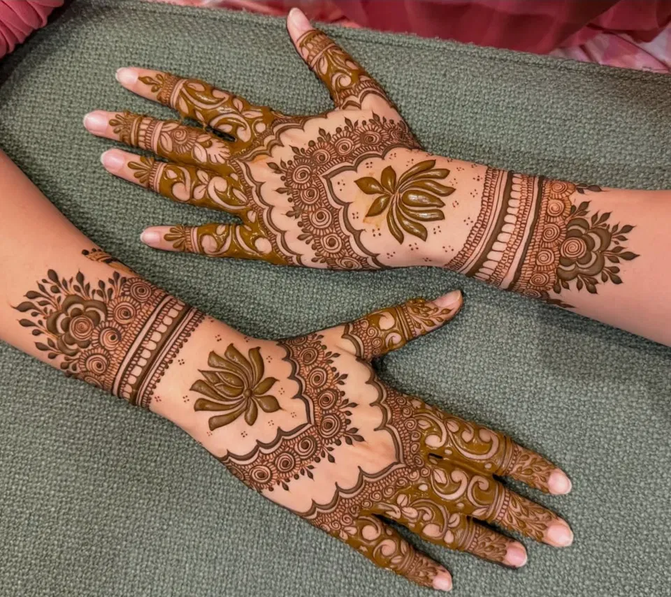 Aesthetic Bridal Back Hand Mehndi Design with Lotus for Teej (2)