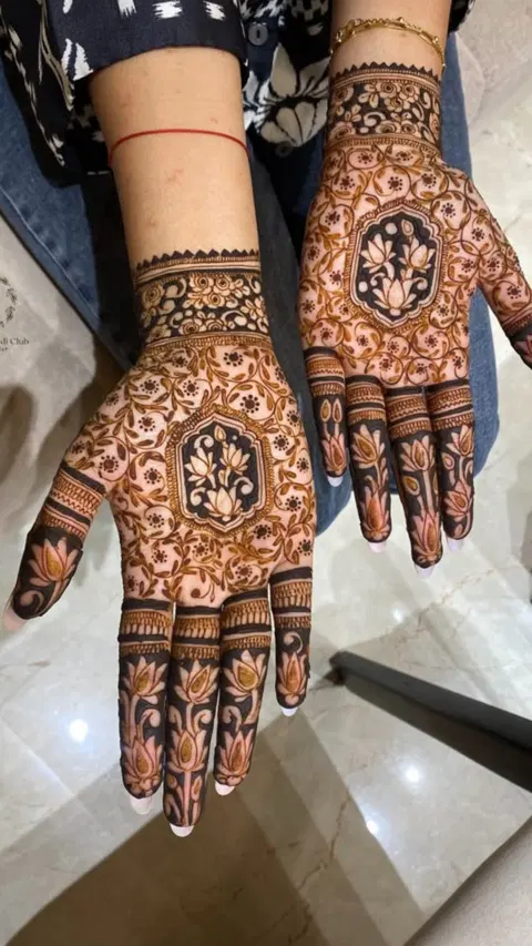 bridal royal circle back hand mehndi design
