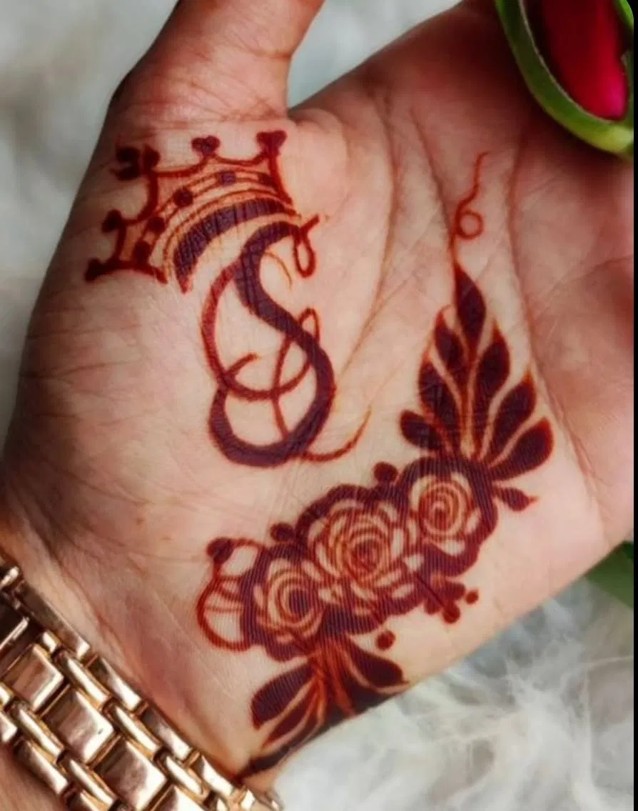 Arabic Simple Mehndi Design with Hidden Name